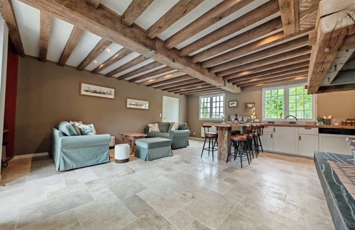 Nouan-le-Fuzelier House | An authentic, modern farmhouse in the heart of Sologne
