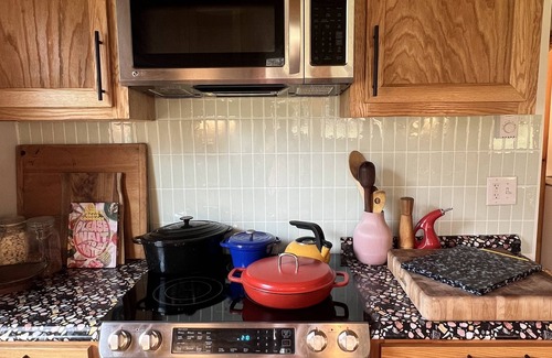 Starlight Cabin | An Eclectic Private Cabin on Ten Wooded Acres