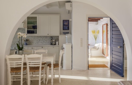 Elia Villa | An Elegant Beachfront Luxury Retreat with Pool, Jacuzzi, 8 bedrooms