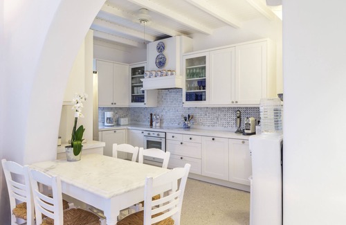 Elia Villa | An Elegant Beachfront Luxury Retreat with Pool, Jacuzzi, 8 bedrooms