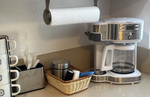 La Mesa Condo | An elegant, fully furnished guest house for 2-4 guest in San Diego