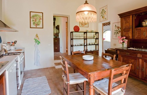 Montegrossi Villa | An enchanting small villa, perfect for two, with an unparalleled view.