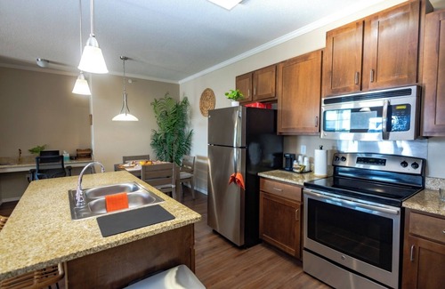 Harbor Town Condo | An escape where daily bliss and peace is a natural part of the experience.