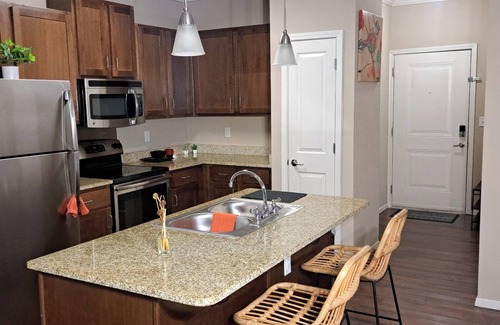 Harbor Town Condo | An escape where daily bliss and peace is a natural part of the experience.