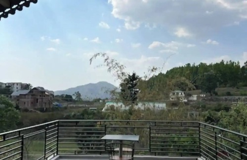 Naukuchiyatal Cottage | An independent Cottage with mountain view and 10 minutes walk from the lake.