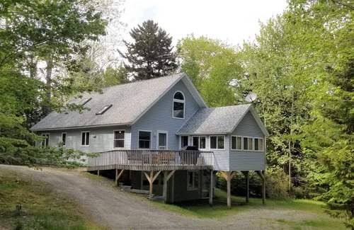 Mount Desert House | An island on an island