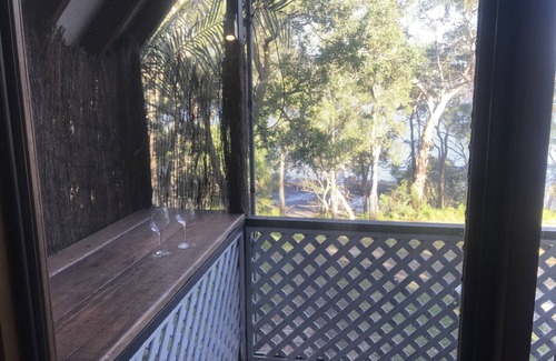 Bar Point House | An island style escape - Stunning oak A-frame Waterfront home Access by water