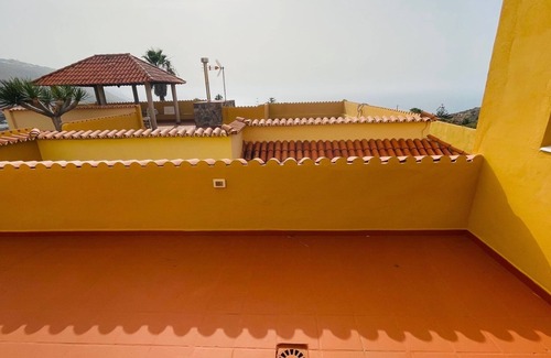 El Guincho Apartment | An oasis with a double panoramic view over the ocean and the mountain El Teide 1