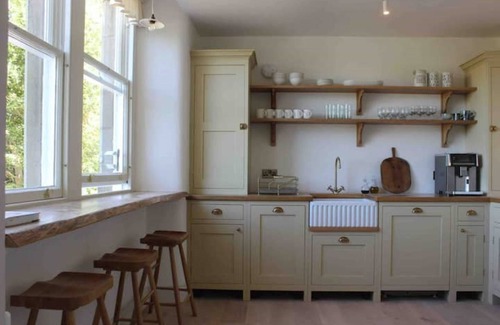 Peebles Apartment | An outstanding luxury retreat set high on a hill in the town of Peebles.