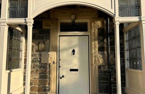 Peebles Apartment | An outstanding luxury retreat set high on a hill in the town of Peebles.