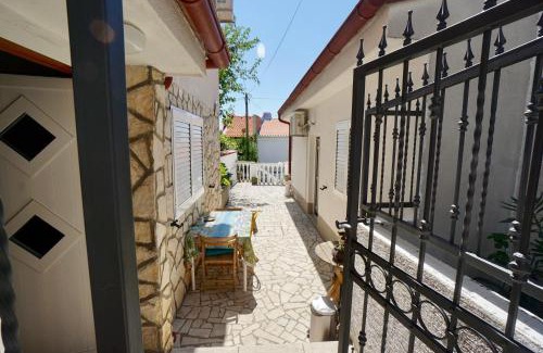 Selce Apartment | Ana s garden appartment