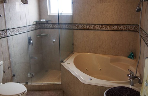 Ciudad Cariari House | Ana´s Place: Luxury home for 10