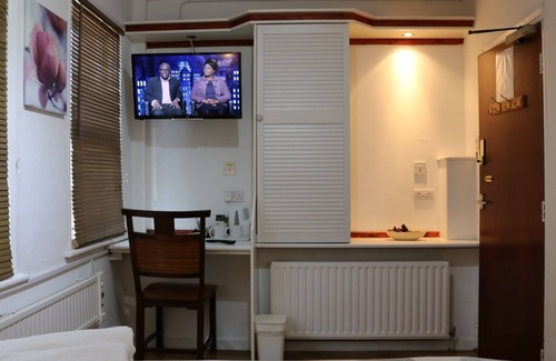 Royal Tunbridge Wells House | Anand Lodge