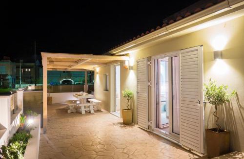 Alykes House | Anatolikos Beach House
