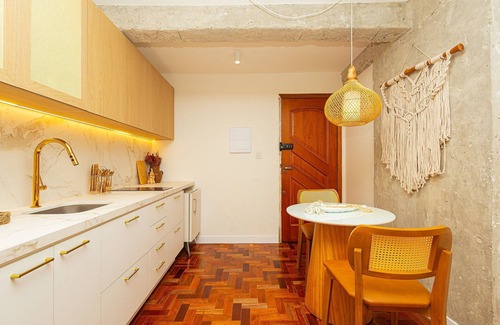 Central Zone House | Ancestral SampaSky: bathtub and view on the 19th