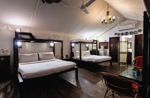 Vada Hotel | Anchaviyo By Zuper
