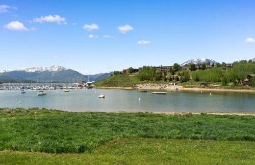 Dillon Apartment | Anchorage West Condos Building 10 Unit 105