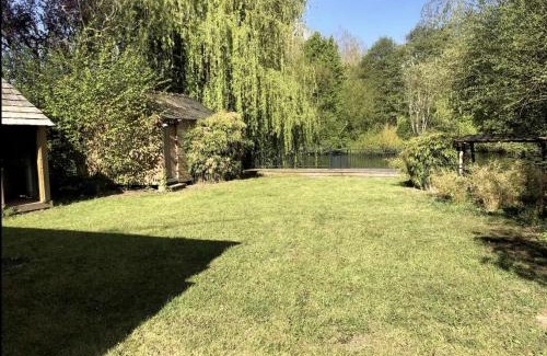 Moree House | Ancienne Cabane au bord du Loir