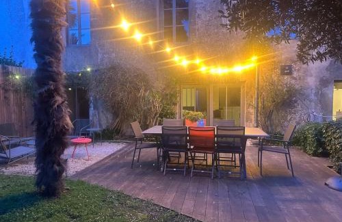 Saint-Denis-d'Oleron House | Ancienne Colonie dans le centre de St Denis d'Oleron