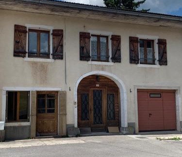 Grande-Riviere-Chateau House | Ancienne ferme avec vue panoramique sur le lac de l'Abbaye