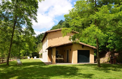 Corbara Cottage | ancient, restored villa in a farm house, private garden, pool in the farm