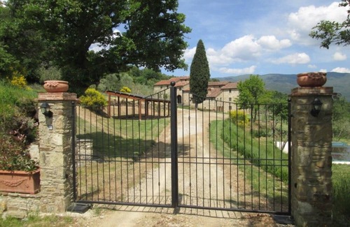 Capolona Villa | ancient tuscany House with character with garden and swimming pool