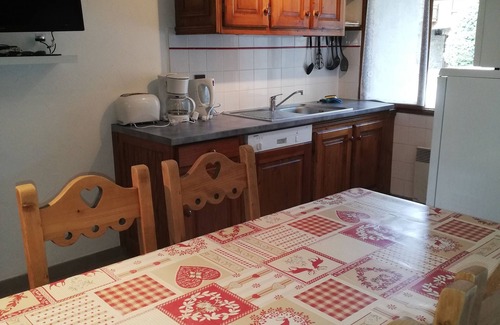 Saint-Martin-de-Belleville Apartment | Ancolie apartment located 50 meters from shops and the ski lift