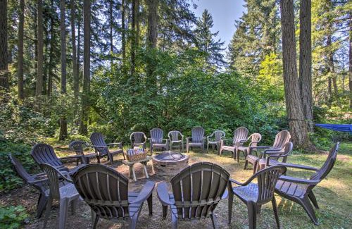 Anderson Island House | Anderson Island Home with Hot Tub, Near Beaches