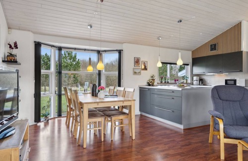 Hou House | "Andrea" - 1.4km from the sea by Interhome