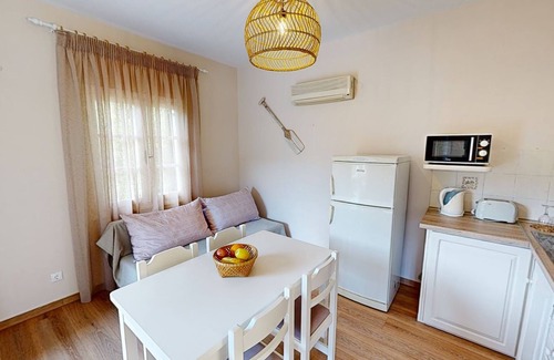 Lakka Apartment | Andrikos Studio C with swimming pool and walking distance from village