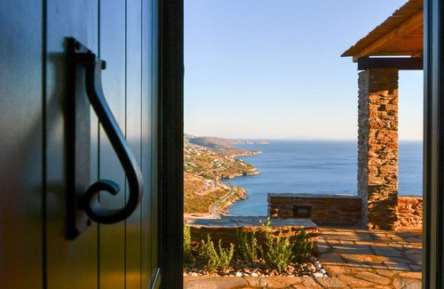 Gavrio Villa | Andros Tessera