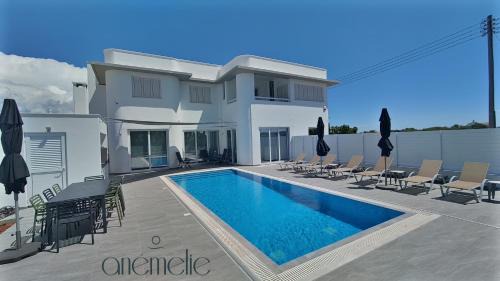 Sotira Villa | anemelie