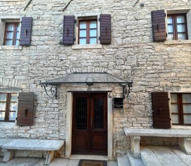 Municipality of Zminj House | Aneta authentic Istrian House with pool & garden - Pet Friendly