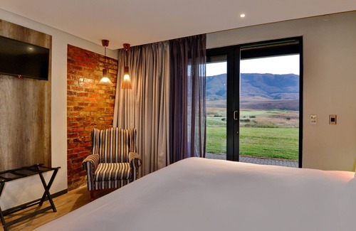 Newcastle Hotel | ANEW Resort Vulintaba Newcastle