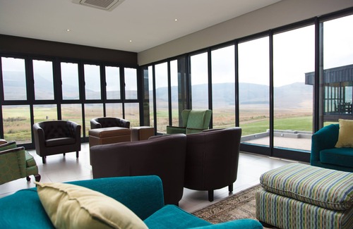 Newcastle Hotel | ANEW Resort Vulintaba Newcastle