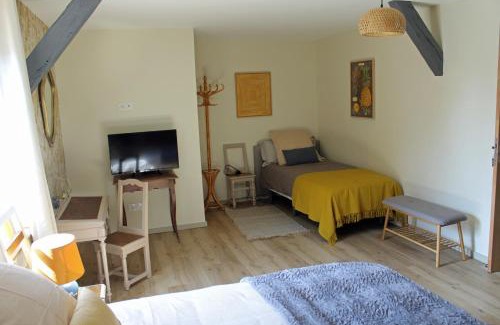 Vauconcourt-Nervezain House | Angele & Auguste
