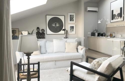 Reggio nell'Emilia Apartment | Angolo 19 - A cozy attic in the city center with lift