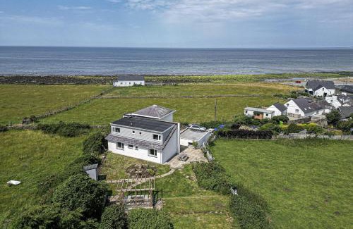 Dinas House | Angorfa