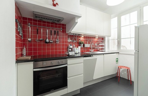 Santo Condestavel Apartment | Anise Apartment, Wifi, AC, Balcony