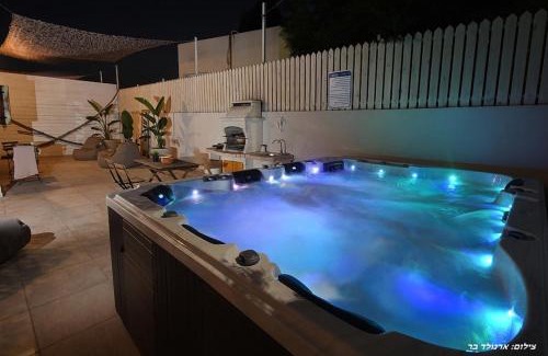 Livnim Cabin | Anise Suites