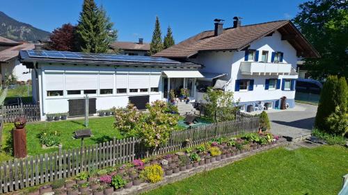 Reutte Apartment | Anita's Ferienwohnung nahe Neuschwanstein