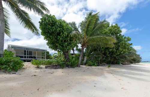 Tapere of Vaimaanga House | Ann's Island Beach Studio