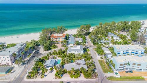 Holmes Beach House | Anna Cabana Bungalow #4