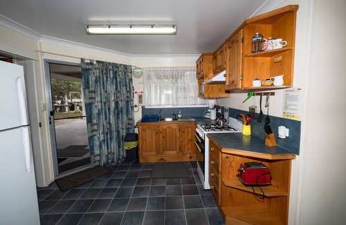 Happy Valley House | Annabell's Noller Place Fraser Island Large house great location with ocean view