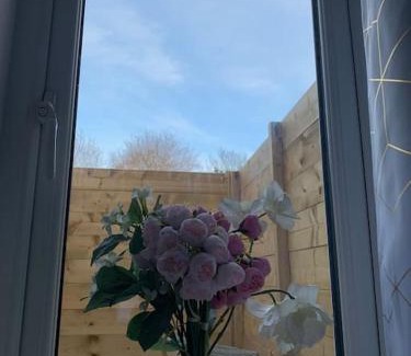 Beddington South Apartment | Annex A, a one bedroom Flat in south London
