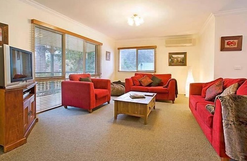 Warburton House | Annie's Escape in Warburton