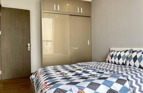 Tu Liem Apartment | Anstay 130m2 Bao Rộng 4 Ngủ Westpoint