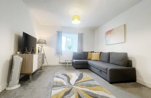 Easton Apartment | Anstey Heights - Apartment 4 - Hopewell