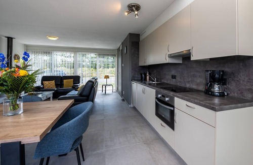 Hoofdplaat House | Antibes 288 - Kustpark Village Scaldia - Detached holiday home directly at the lake with spacious garden