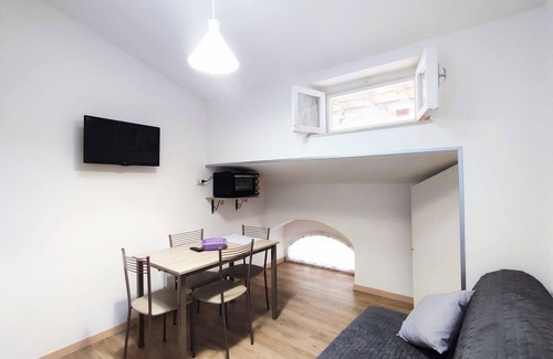 Assisi Apartment | Antica Assisi Apartment - in the Historic Center with Bedroom, Bath and Kitchen